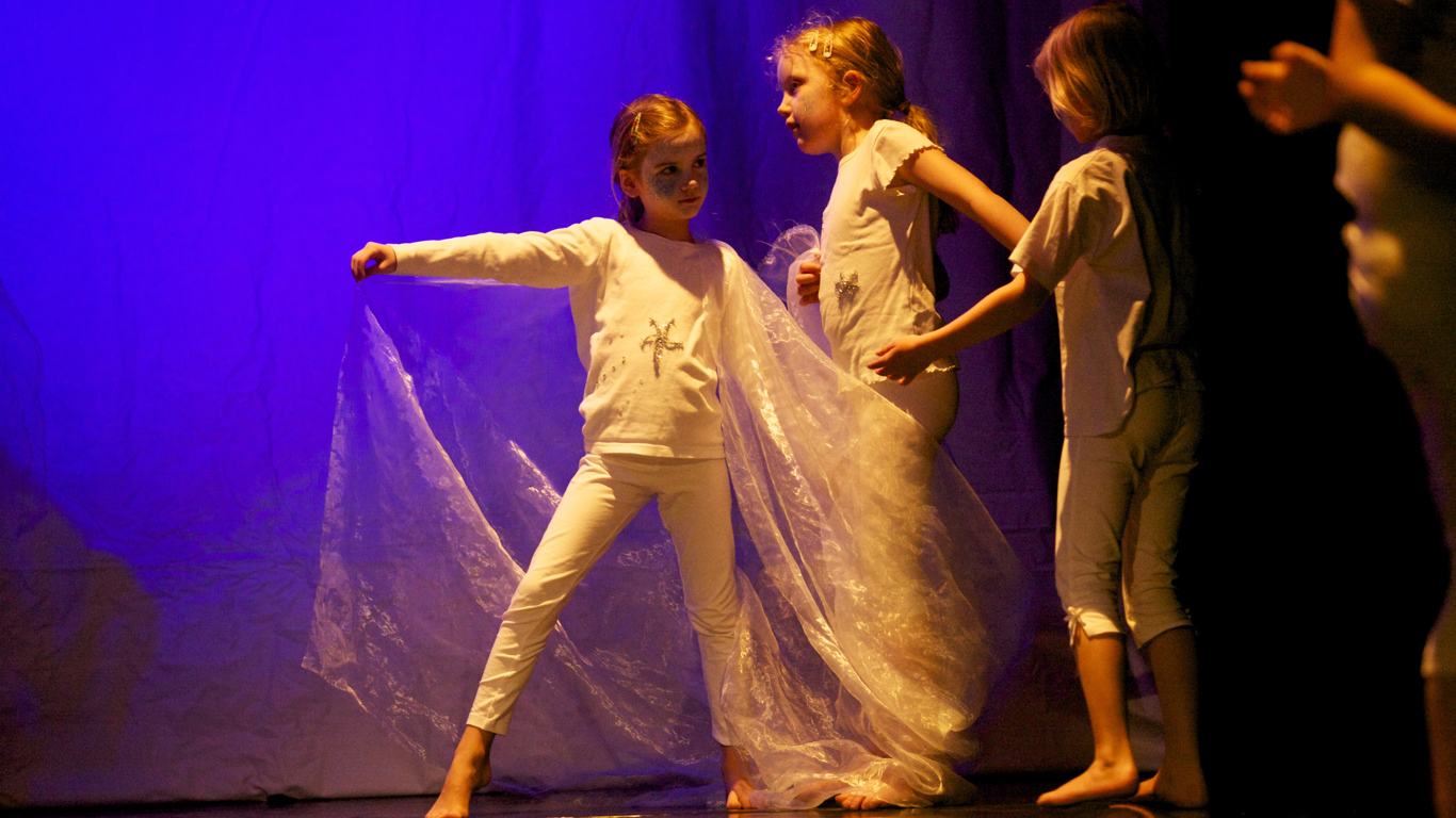 Tanzreise durchs Weltall